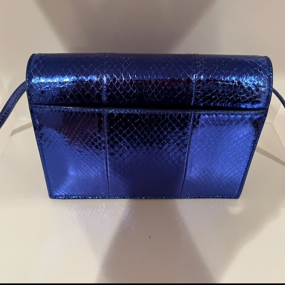 Yves Saint Laurent wallet on a chain - Picture 9 of 9